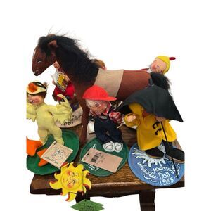 Lot of 11 Vintage Annalee dolls